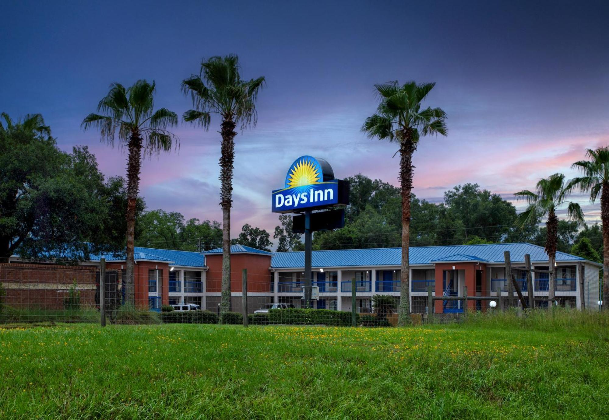 Days Inn By Wyndham Chipley Exterior foto